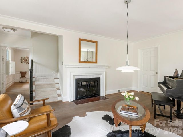 225 Altondale Avenue, Charlotte, NC 28207