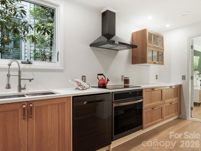 225 Altondale Avenue, Charlotte, NC 28207