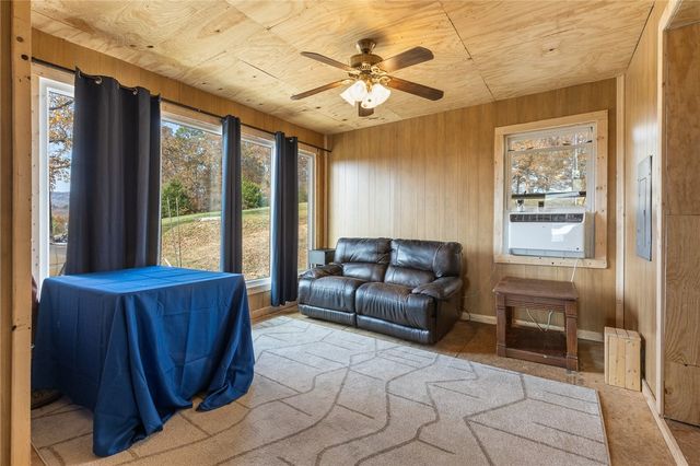 491 NC 4303, Hasty, AR 72640