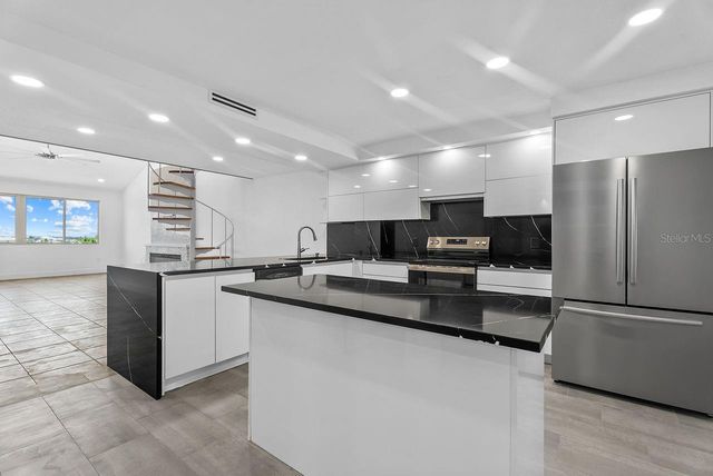 9604 CORTEZ ROAD W 233, Bradenton, FL 34210
