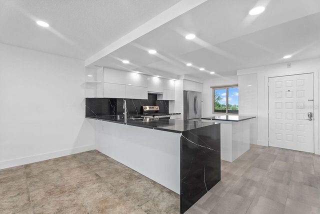 9604 CORTEZ ROAD W 233, Bradenton, FL 34210
