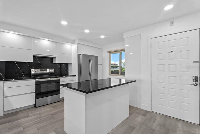 9604 CORTEZ ROAD W 233, Bradenton, FL 34210
