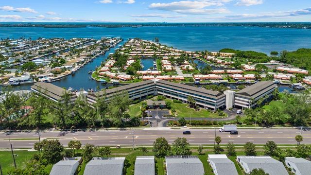 9604 CORTEZ ROAD W 233, Bradenton, FL 34210