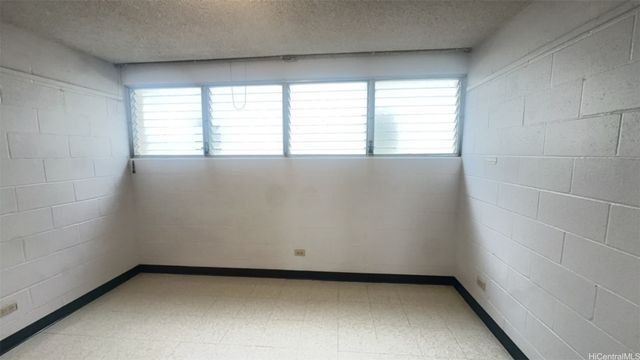 1419 Ernest Street 202, Honolulu, HI 96822