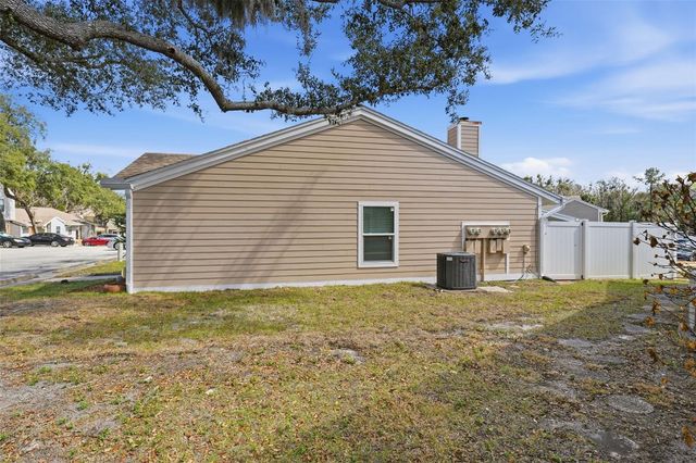 110 HIDDEN ARBOR COURT, Sanford, FL 32773