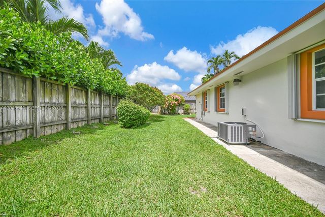 13562 SW 109th Pl, Miami, FL 33176