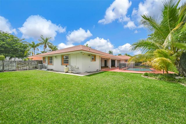 13562 SW 109th Pl, Miami, FL 33176