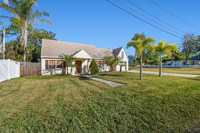 600 TENNESSEE AVENUE, Crystal Beach, FL 34681