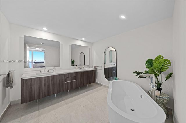 488 NE 18th St 2112, Miami, FL 33132