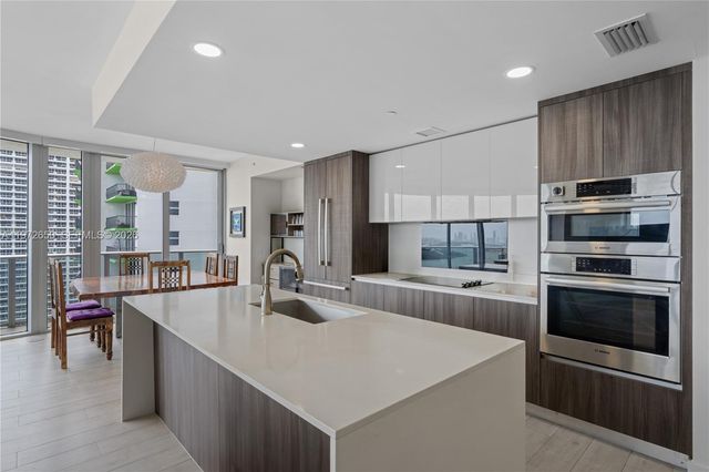 488 NE 18th St 2112, Miami, FL 33132