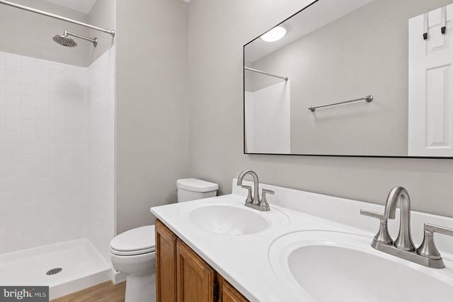 722 HETZEL TER SE, Leesburg, VA 20175