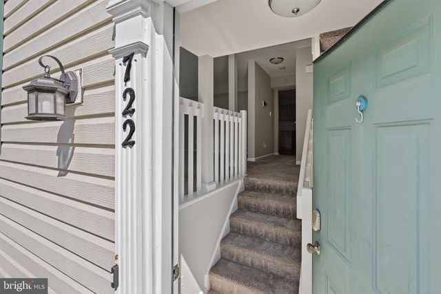 722 HETZEL TER SE, Leesburg, VA 20175