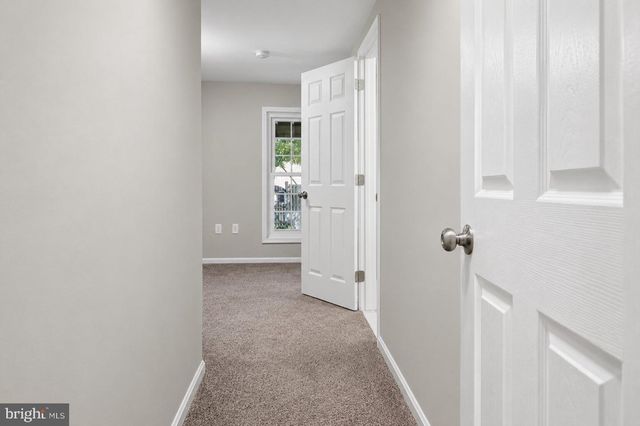 722 HETZEL TER SE, Leesburg, VA 20175