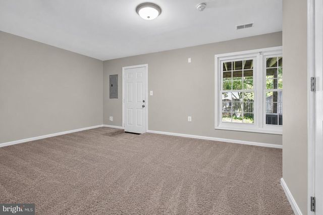 722 HETZEL TER SE, Leesburg, VA 20175