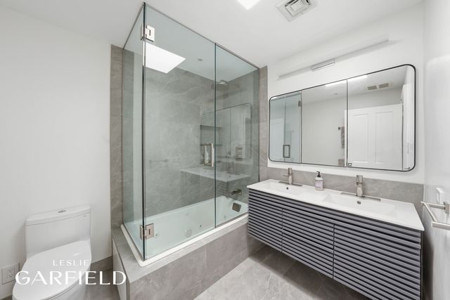 431 E 84TH Street, New York City, NY 10028