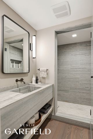 431 E 84TH Street, New York City, NY 10028