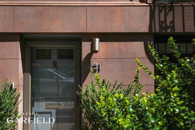 431 E 84TH Street, New York City, NY 10028