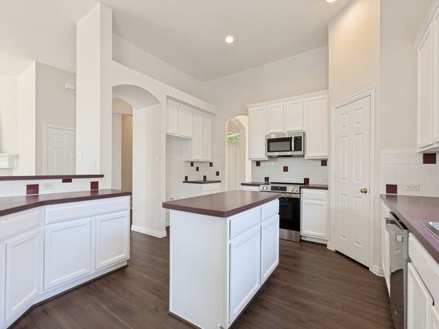 5916 Legend Lane, The Colony, TX 75056