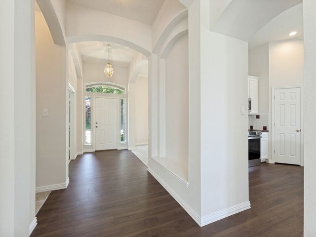 5916 Legend Lane, The Colony, TX 75056