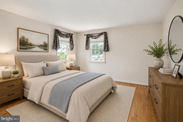 10 E SUMMIT AVE, Telford, PA 18969