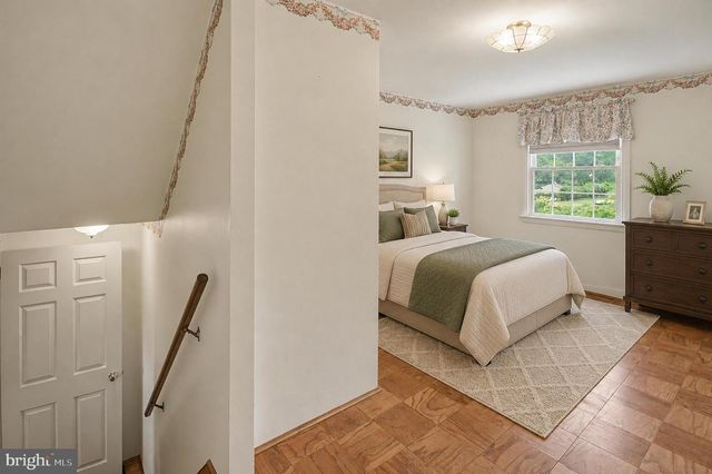 10 E SUMMIT AVE, Telford, PA 18969