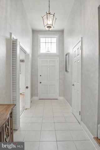 10 E SUMMIT AVE, Telford, PA 18969