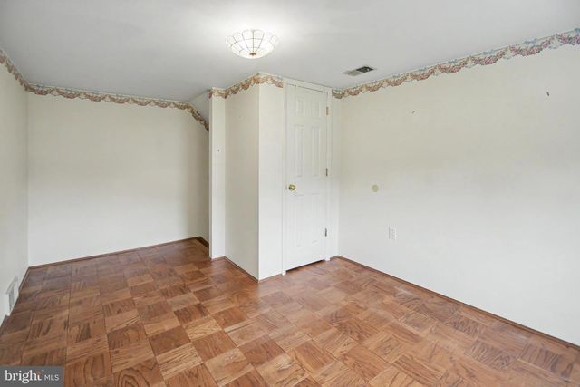 10 E SUMMIT AVE, Telford, PA 18969