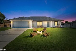 322 NE 26th TER, Cape Coral, FL 33909