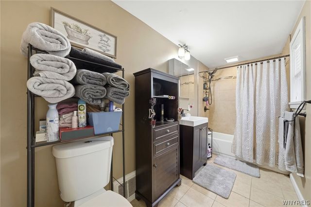 156 Cass Avenue, Cheektowaga, NY 14206