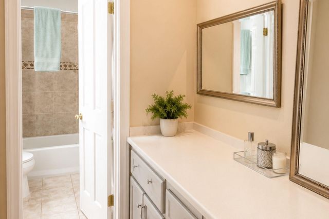 606 Hill CV, Round Rock, TX 78681