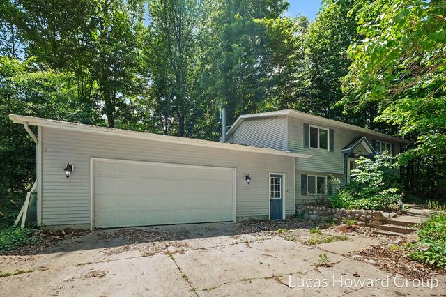 8750 Narnia Trail Ne, Cannon Twp, MI 49341