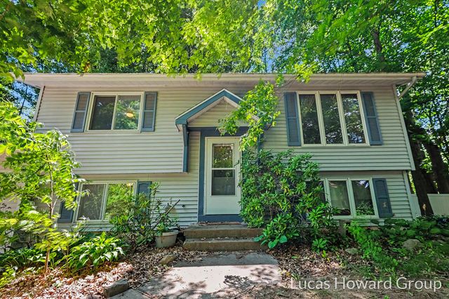 8750 Narnia Trail Ne, Cannon Twp, MI 49341