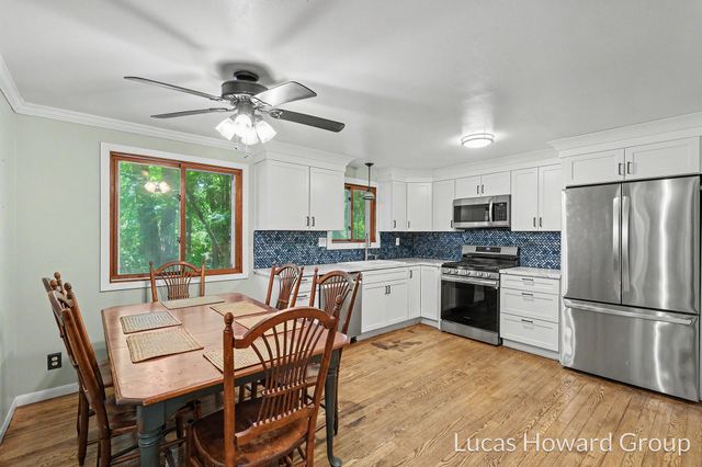 8750 Narnia Trail Ne, Cannon Twp, MI 49341
