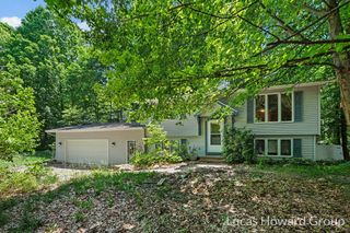 8750 Narnia Trail Ne, Cannon Twp, MI 49341