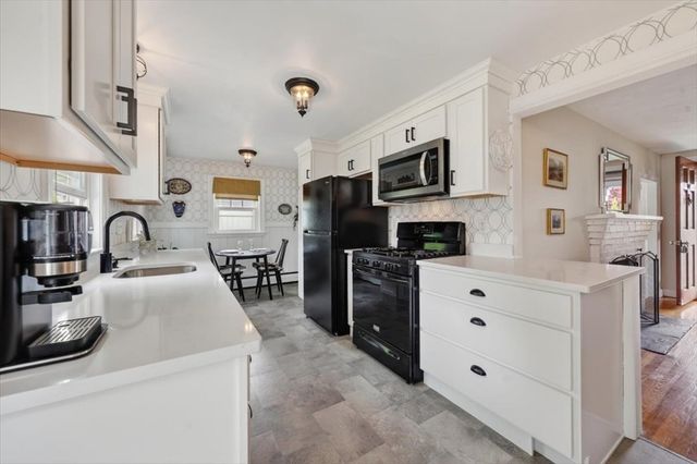 26 Coolidge Ave, Weymouth, MA 02188