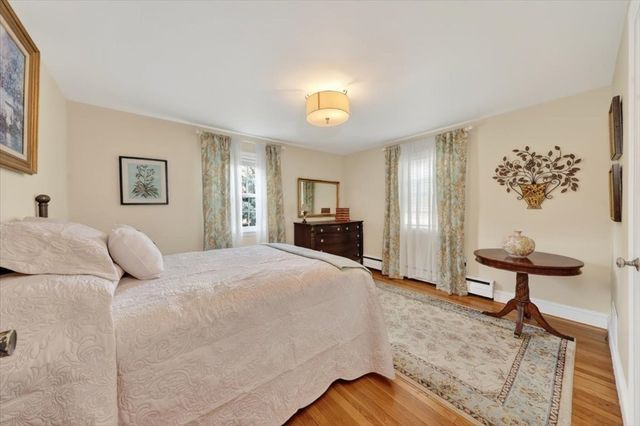 26 Coolidge Ave, Weymouth, MA 02188