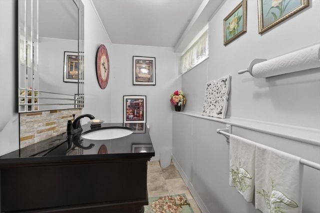 26 Coolidge Ave, Weymouth, MA 02188