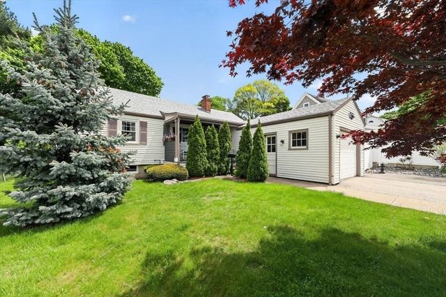 26 Coolidge Ave, Weymouth, MA 02188
