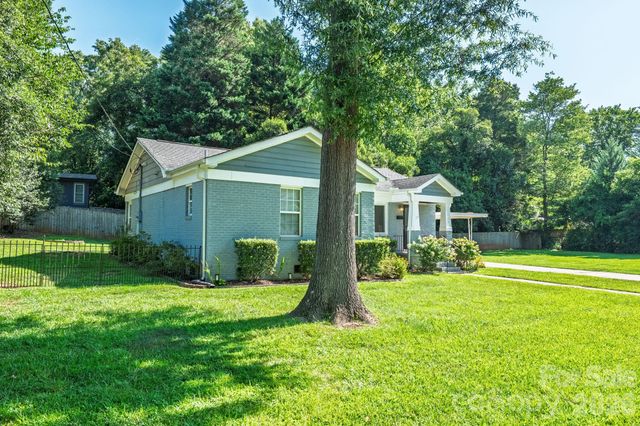 1323 Carolyn Drive, Charlotte, NC 28205