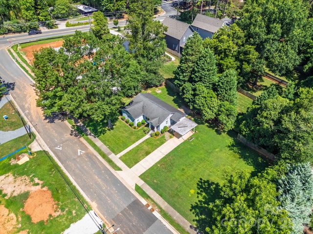 1323 Carolyn Drive, Charlotte, NC 28205