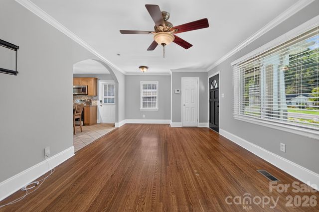 1323 Carolyn Drive, Charlotte, NC 28205