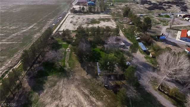 5220 Squaw Valley Road, Pahrump, NV 89048