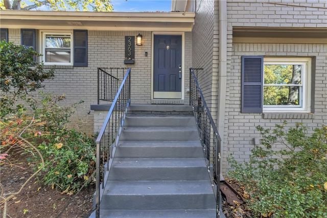 2363 Oakridge Court, Decatur, GA 30082