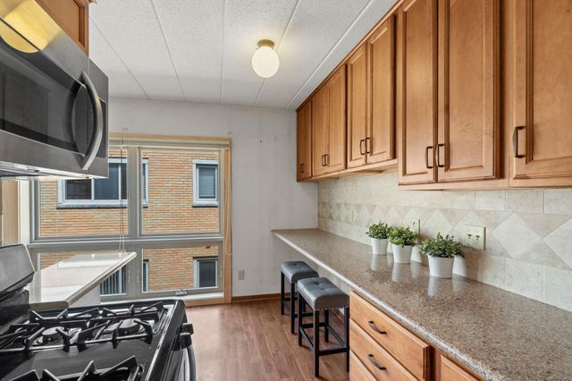 4236 Upton Avenue S 303, Minneapolis, MN 55410