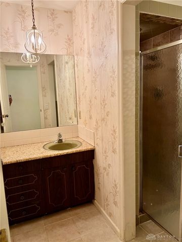 2101 Tullis Drive, Middletown, OH 45042