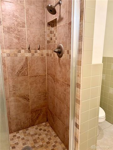 2101 Tullis Drive, Middletown, OH 45042