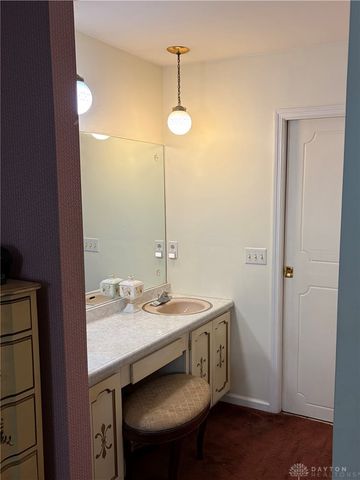 2101 Tullis Drive, Middletown, OH 45042
