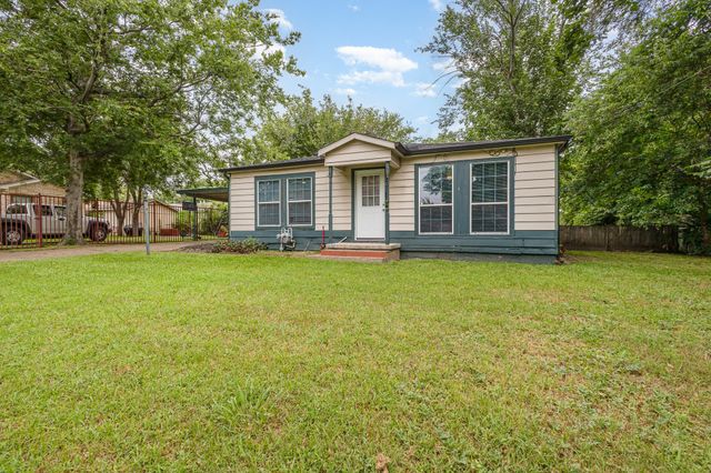 303 E South Street, Kaufman, TX 75142