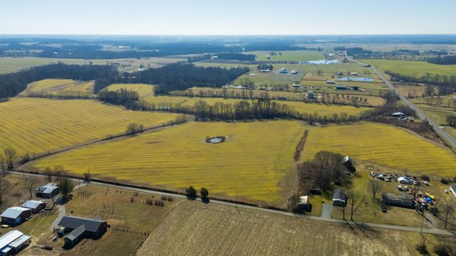 1902 Kinneys Rd, Adams, TN 37010