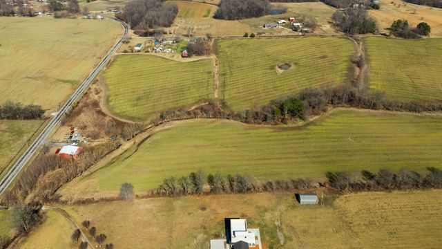 1902 Kinneys Rd, Adams, TN 37010